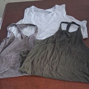 lululemon athletica Women's Tank Tops - Lavander, Striped, Olive